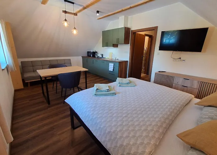 Apartment Pod Stepankou Korenov